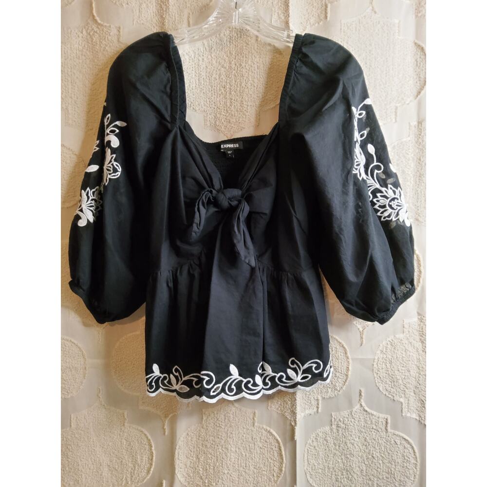#299 Excellent Pre-Loved Express Black with Embroidered Floral Size L